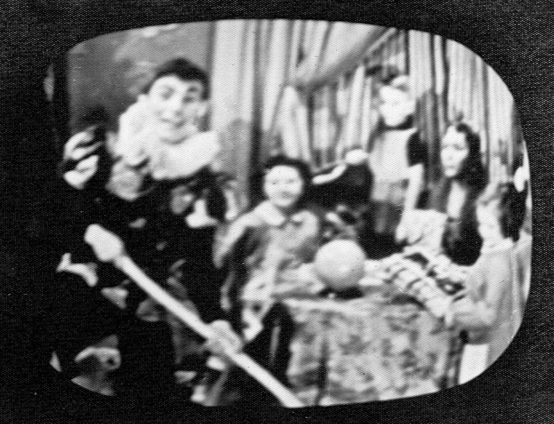 1957-01-15 Monsieur Surprise (Pierre Thériault), Guy etThérèse Cadorette